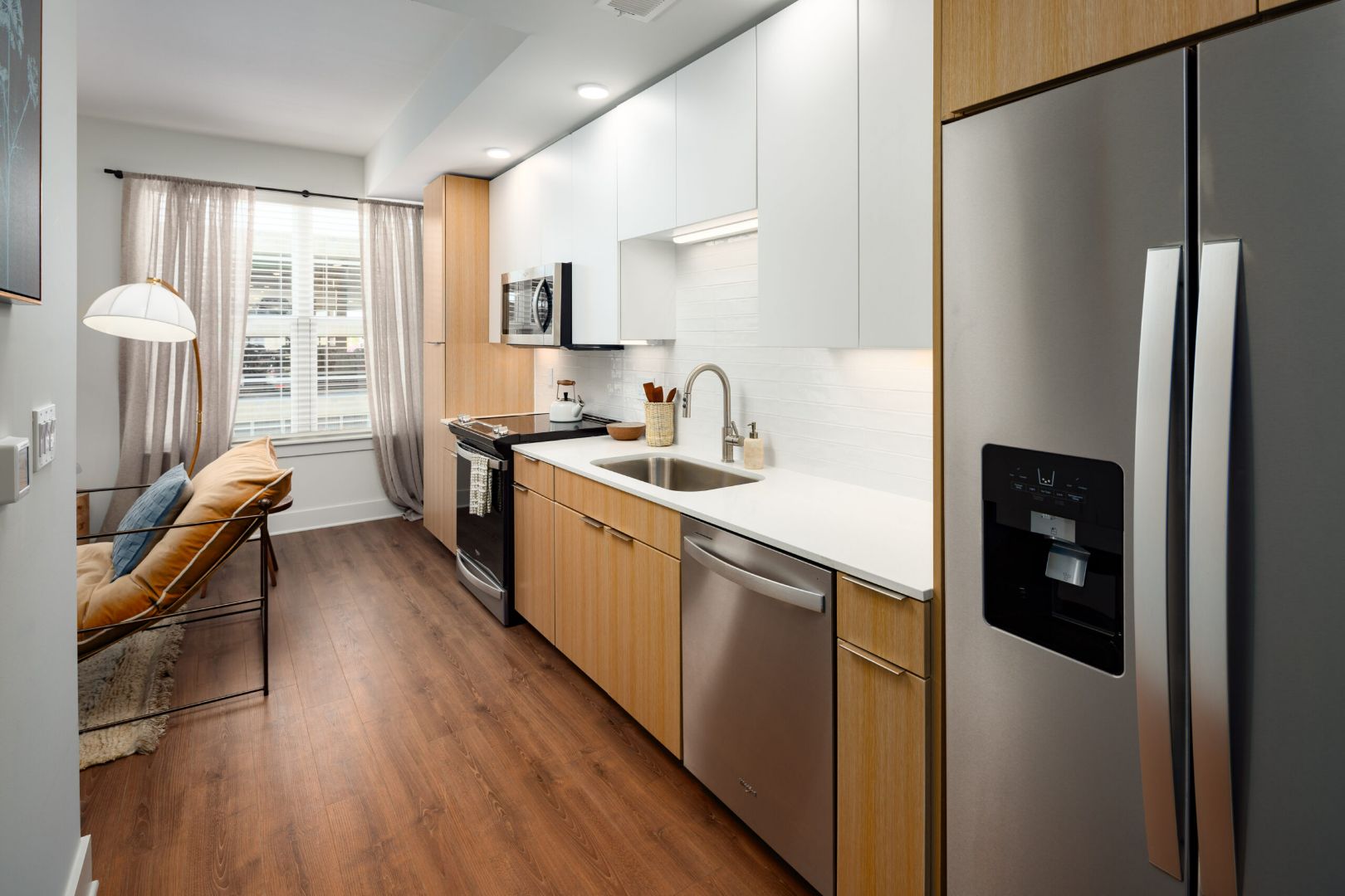 Starling_LuxuryApartmentCommunity_Kitchen_NashvilleTN